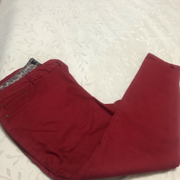 Jeans - Picture 2 of 3